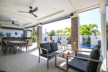 Orchid Paradise Homes: Superb 3 Bed Pool Villa