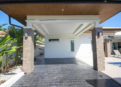 Orchid Paradise Homes: Superb 3 Bed Pool Villa