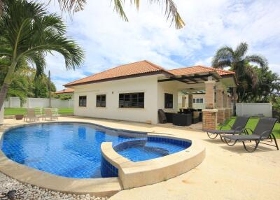 Orchid Paradise Homes: 3 Bedroom Pool Villa