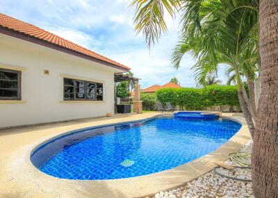 Orchid Paradise Homes: 3 Bedroom Pool Villa