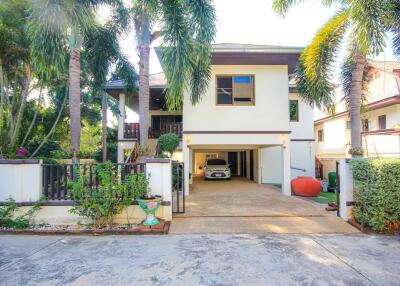 Nice Breeze 3: Quiet 3 Bedroom Villa