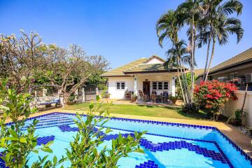 Mountain Ville: 3 Bed Pool Villa