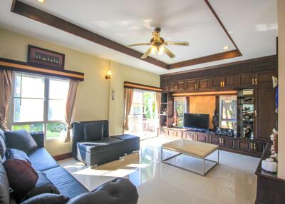 Emerald Heights: 3 Bedroom Pool Villa