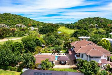 Stunning 9 Bed Villa on Palm Hills