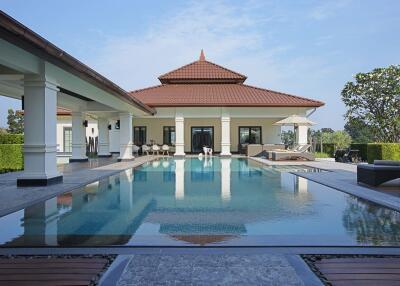 BelVida Estates: Luxury 6 Bedroom Pool Villa