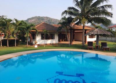 Khao Tao: Resort With 4 Villas