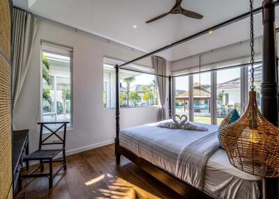 Woodlands: 7 Bedroom Pool Villa