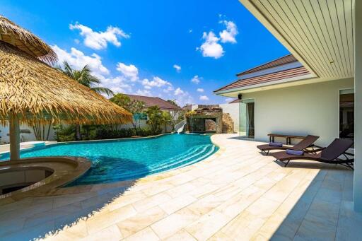 Woodlands: 7 Bedroom Pool Villa