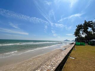 Baan Chai Talay: Beach Front 3 Bedroom Villa