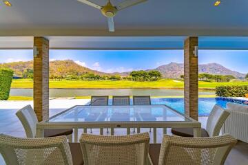 Black Mountain: 3 Bedroom Golf Course Villa