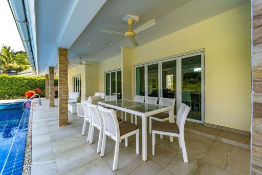 Black Mountain: 3 Bedroom Golf Course Villa