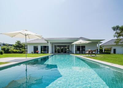 Baan Ing Phu: Luxury 4 Bedroom Pool Villa