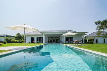 Baan Ing Phu: Luxury 4 Bedroom Pool Villa