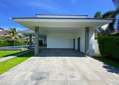 The Clouds: 3 Bedroom Pool Villa