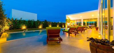 Phu Montra K-Haad: 4 Bed Pool Villa