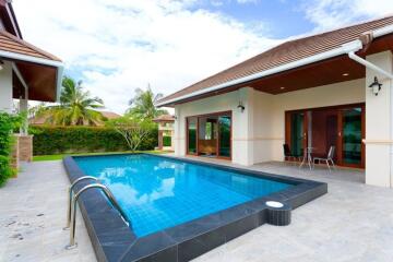 Hillside Hamlet 6: 3 Bedroom Pool Villa