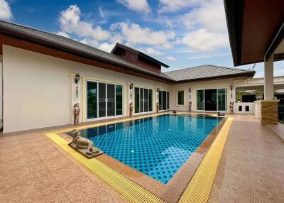 Nice Breeze 6: 3 Bedroom Pool Villa