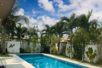 Orchid Paradise: 3 Bedroom Pool Villa