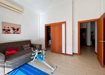 Orchid Palm Homes 5: 3 Bed Pool Villa