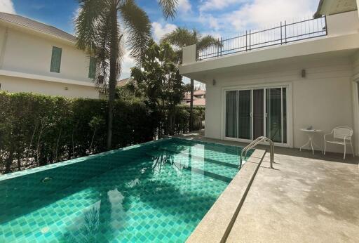 La Sierra: 2 Bedroom Pool Villa