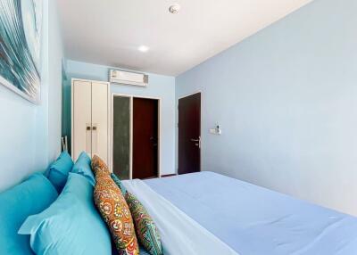 Baan View Viman: 2 Bed Pool Access Condo