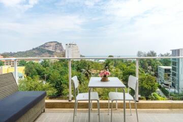 The Breeze: 3 Bedroom Penthouse