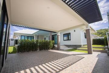 Emerald Valley - New Development: 3 Bed Pool Villa