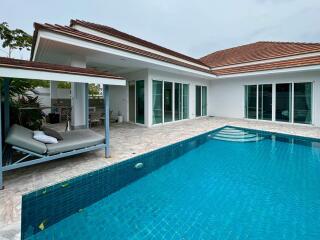 Red Mountain Waterside: Freehold, 3 Bed Pool Villa