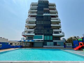 Hua Hin Blue Wave: 2 Bed Sea View Condo