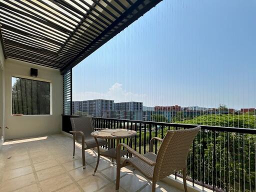 Baan Nub Kluen: 2 Bed Sea View Condo