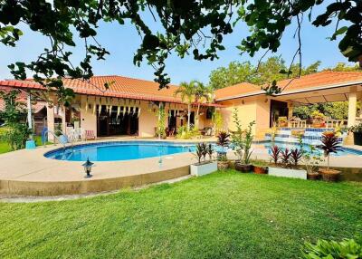 Tamarind Gardens: 3 Bedroom Pool Villa