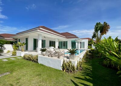 Woodlands: Freehold 4 Bedroom Pool Villa