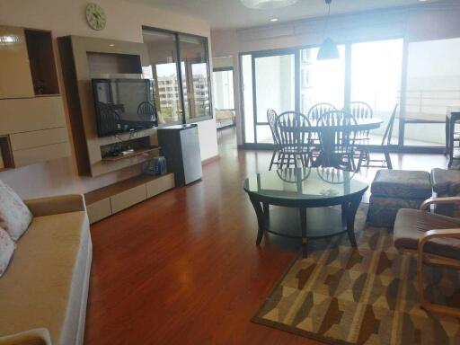 Palm Pavilion: 2 Bed Sea View Condo