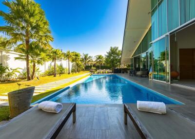 Large Private Pool Villa with 7 Bedrooms