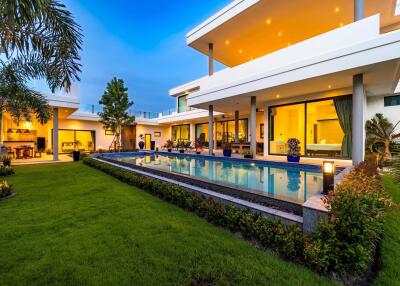 Luxury Modern 6 Bed Private Pool Villa