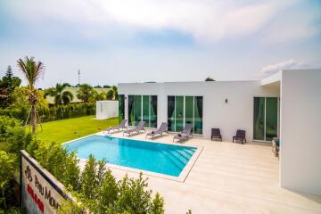 Modern 3 Bedroom Private Pool Villa