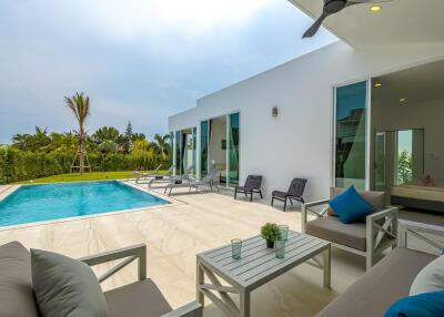 Modern 3 Bedroom Private Pool Villa