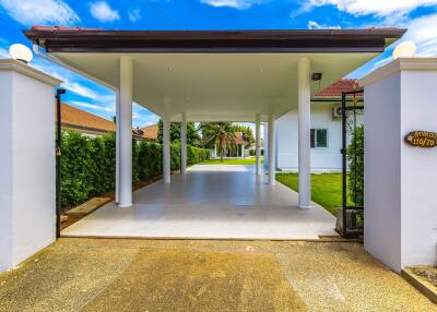 Private 6 Bedroom Pool Villa