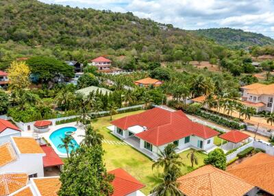 Private 6 Bedroom Pool Villa