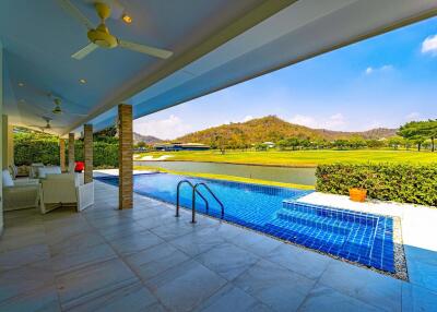 High-End Villa on Black Mountain Golf Course