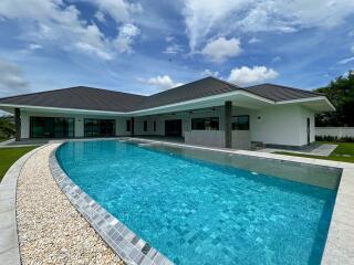 Modern 4 Bed Pool Villa on Large Land Plot