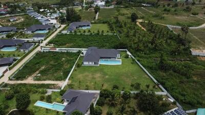 Modern 4 Bed Pool Villa on Large Land Plot