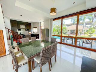 4 Bed Pool Villa, 200m from Dolphin Bay Beach