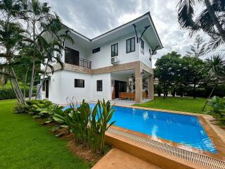 The Heights 2: 3 Bedroom Pool Villa