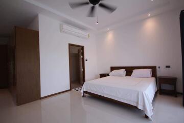 Mali Residence: 3 Bedroom Pool Villa