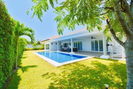 Mali Residence: 3 Bedroom Pool Villa