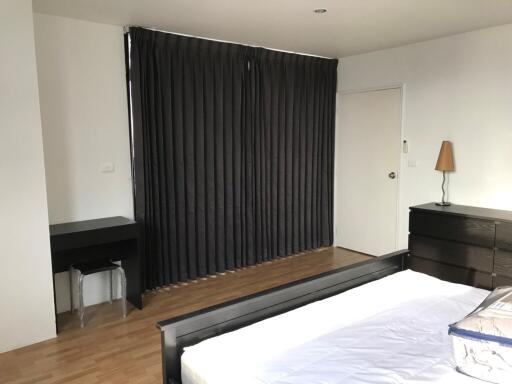 2-bedroom renovated condo for sale on Thonglor