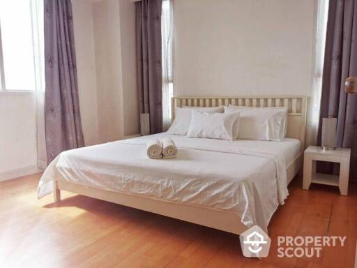 2-BR Condo at The Fine @ River Condominium near BTS Saphan Taksin