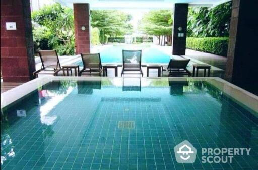 2-BR Condo at The Fine @ River Condominium near BTS Saphan Taksin