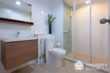 2-BR Condo at The Fine @ River Condominium near BTS Saphan Taksin